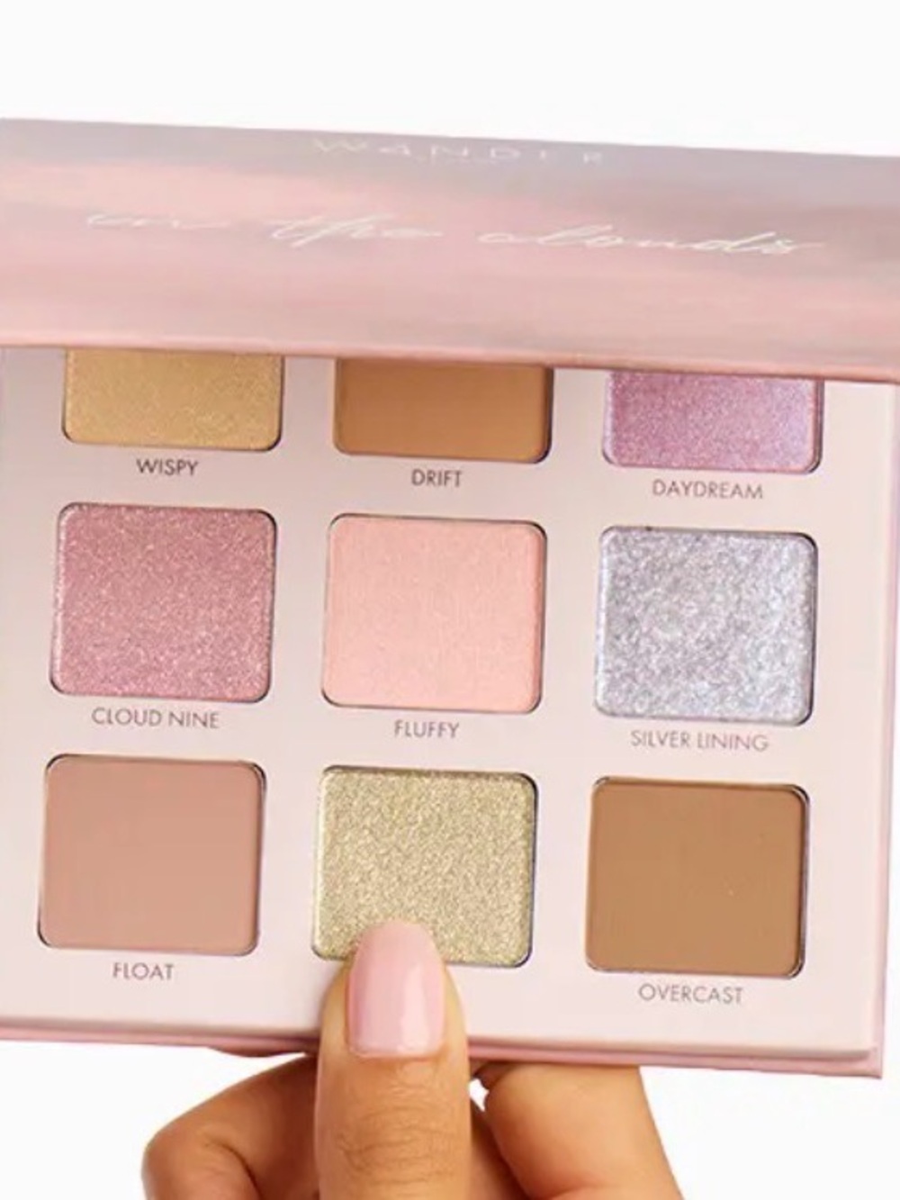 Wander Beauty In The Clouds Eyeshadow Palette 9 Shades Mattes‎ Shimmers Glitters